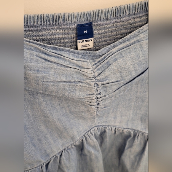 Old Navy Puff Sleeve Top - Picture 4 of 8